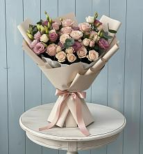 Букет цветов из:  Розы и Лизиантусы в Тимашевске