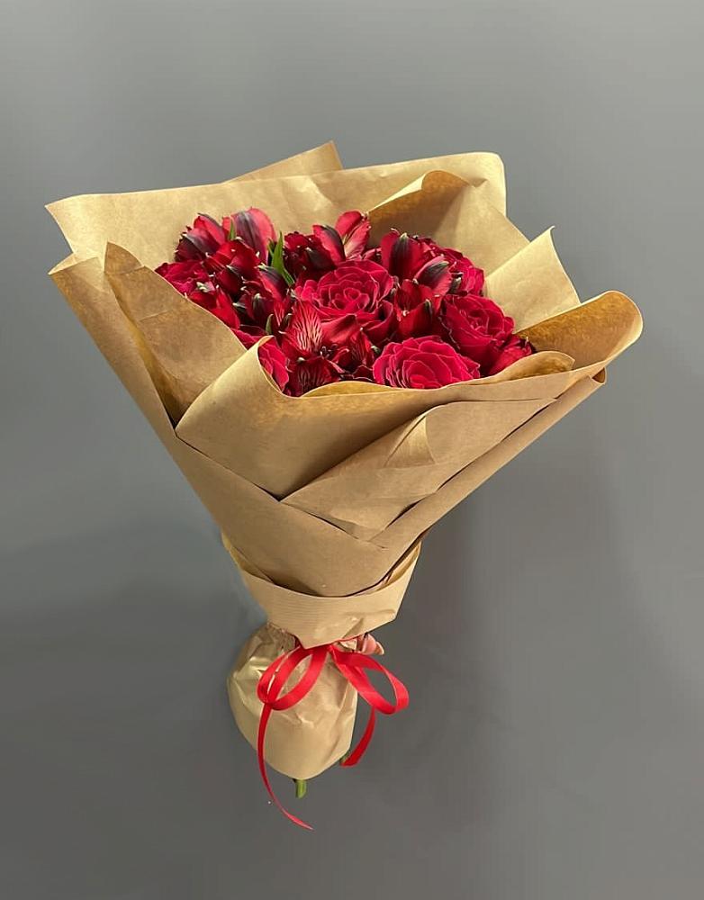 Букет цветов из: Альстромерии и Розы в Тимашевске