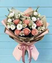 Букет цветов из:  Розы, Альстромерии и Лизиантусы в Тимашевске