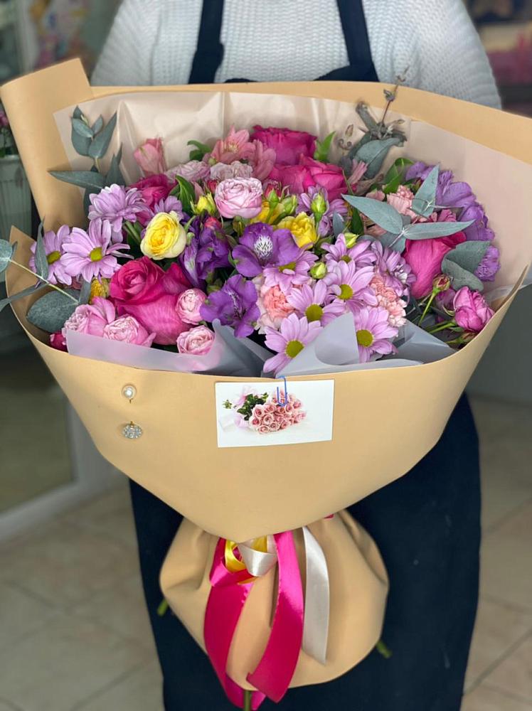 Букет цветов из: Хризантемы, Гвоздики и Альстромерии в Тимашевске