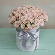 Цветочная композиция из Розы в шляпной коробке в Тимашевске