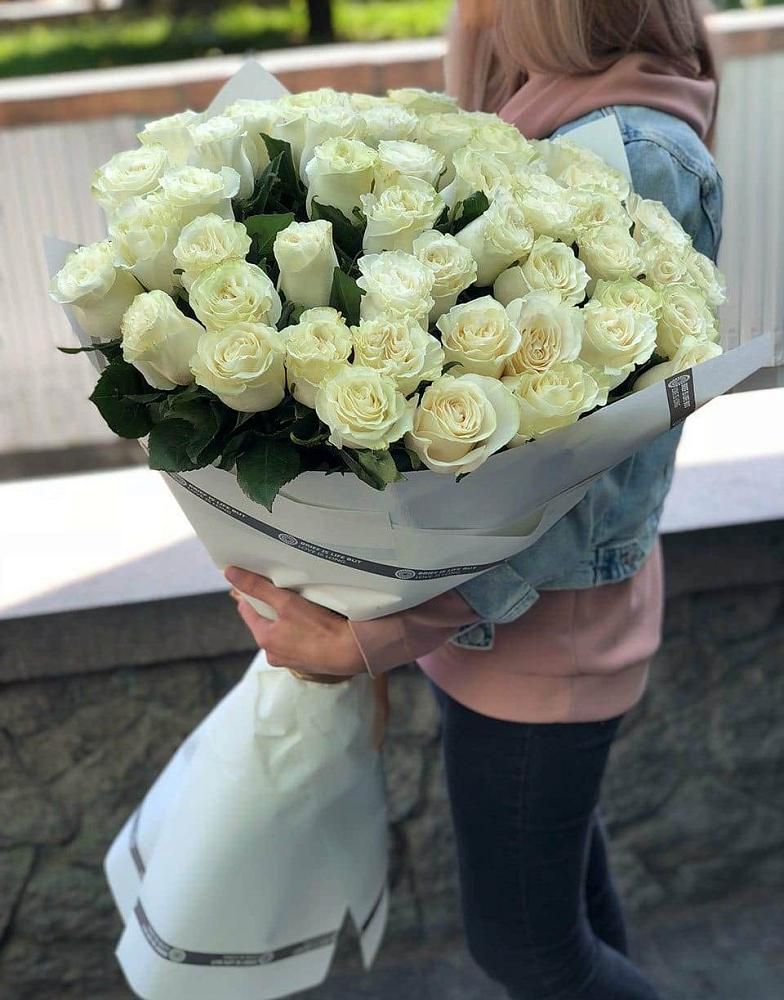 35 Белых роз в Тимашевске Букет 35 Белых роз в Тимашевске