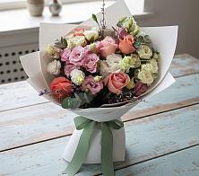 Букет цветов из:  Розы, Лизиантусы и Гвоздики в Тимашевске