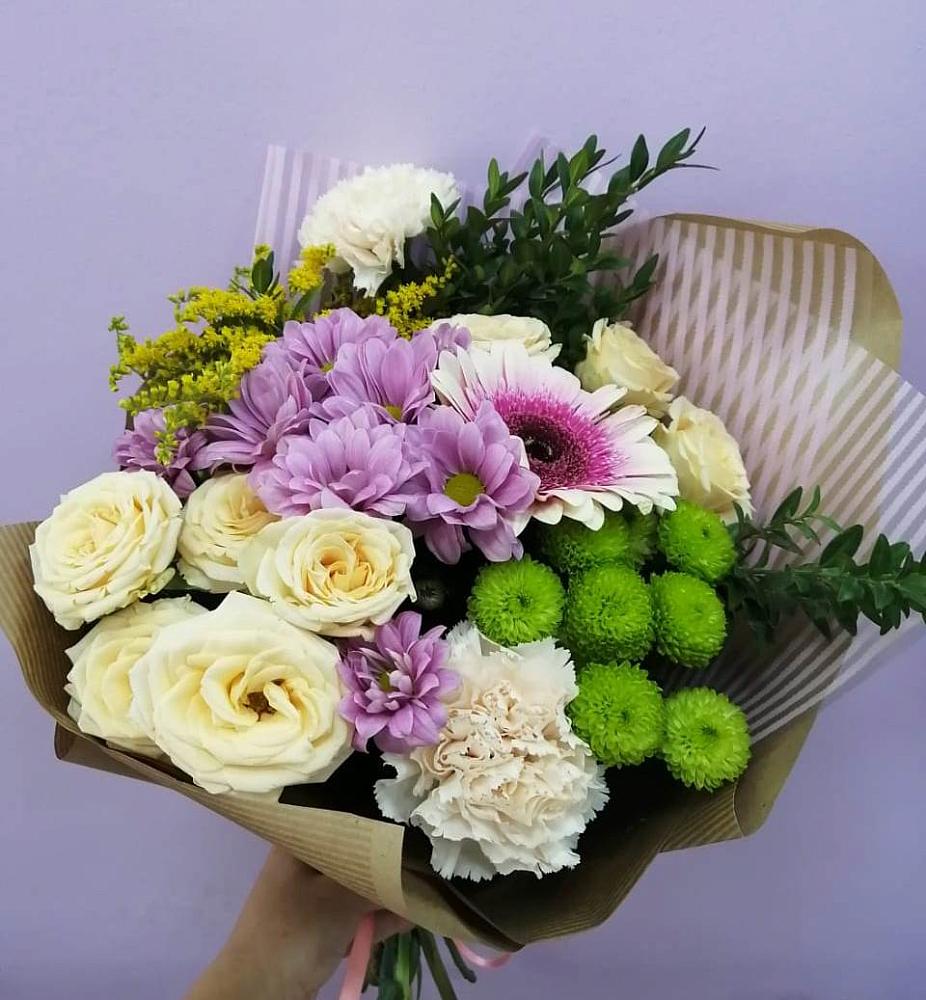 Букет цветов из: Хризантемы, Розы, Гвоздики и Герберы в Тимашевске