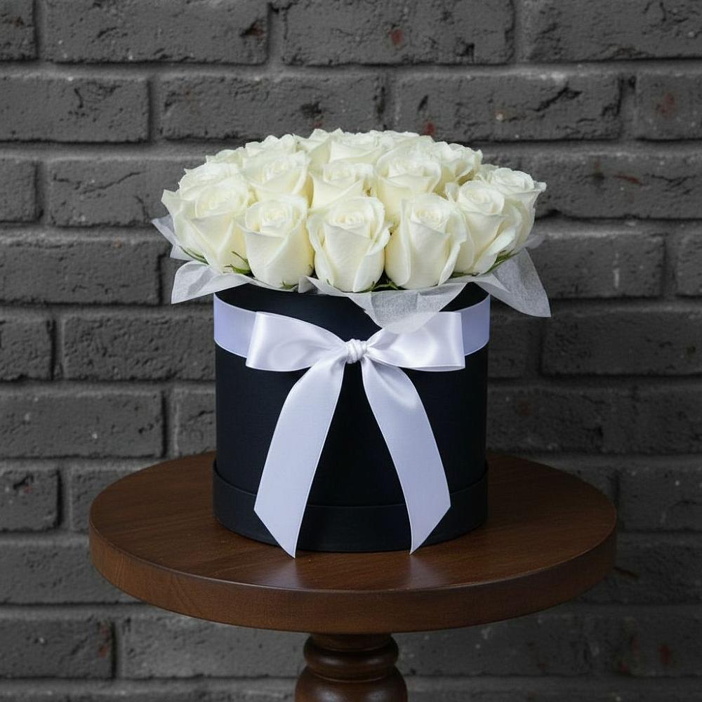 Цветочная композиция из Розы в шляпной коробке в Тимашевске