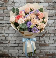 Букет цветов из:  Розы, Лизиантусы и Гвоздики #REPLACE_PRED# Тимашевске