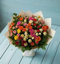 Букет Микс из разноцветных кустовых роз в Тимашевске
